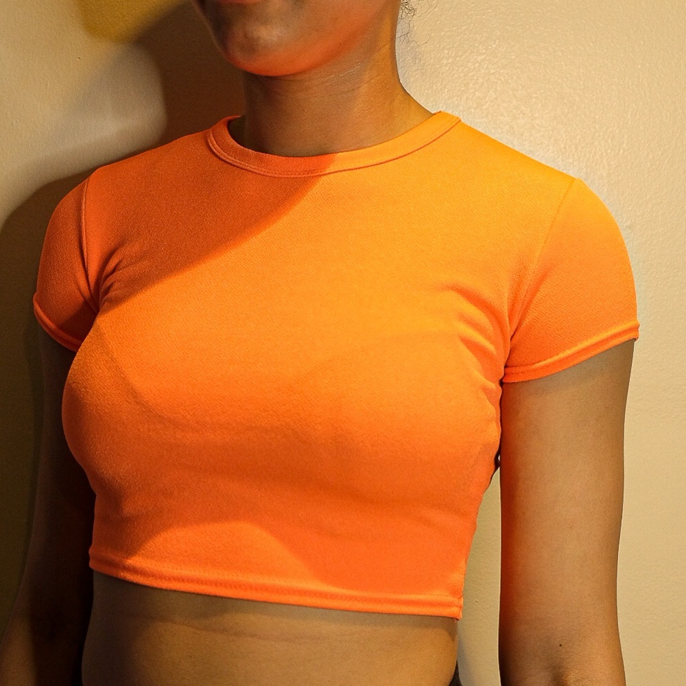 BRIGHT NEON ORANGE CROP TOP
